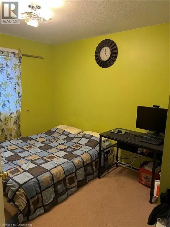 19 MULLIN Drive Unit# Upper Level