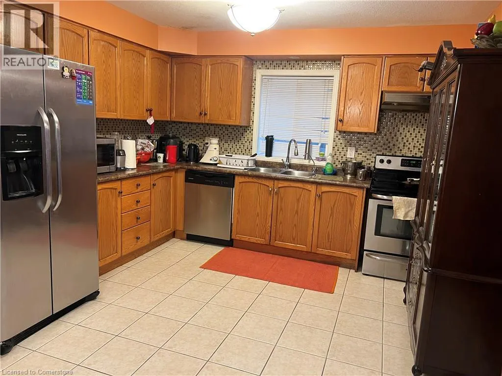 19 MULLIN Drive Unit# Upper Level