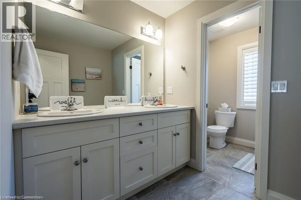 270 MAIN Street W Unit# 16, #16
