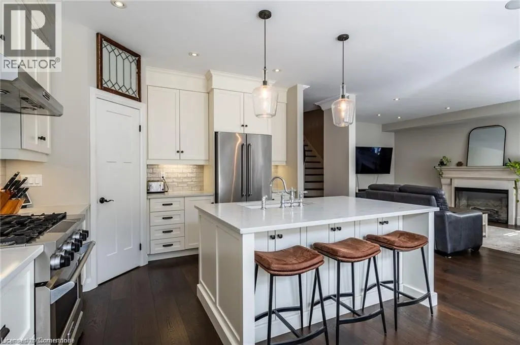 270 MAIN Street W Unit# 16, #16