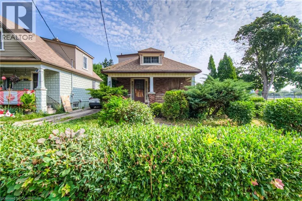999 VINE Street