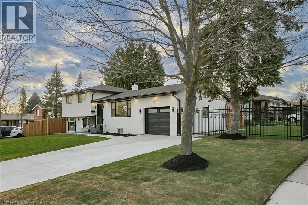 633 GREEN MEADOW Crescent
