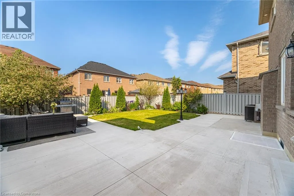 5 FREEDOM OAKS Trail