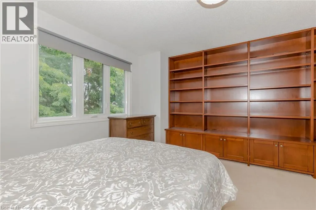 523 BEECHWOOD Drive Unit# 4, #4