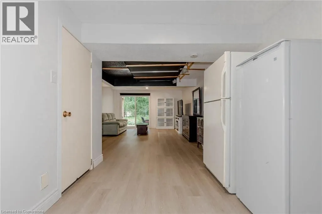 523 BEECHWOOD Drive Unit# 4, #4