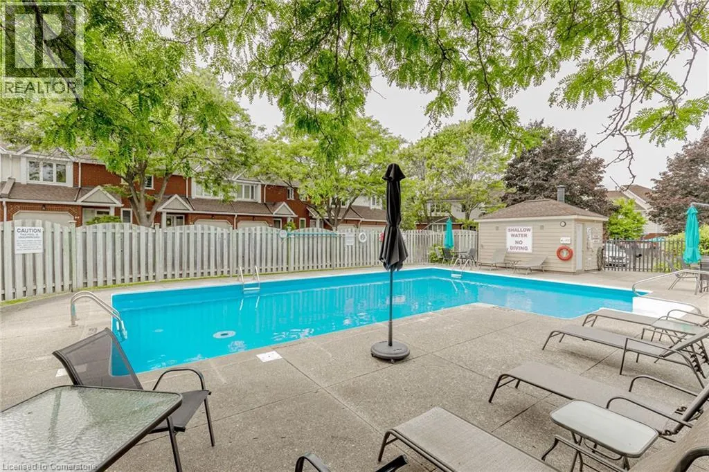 523 BEECHWOOD Drive Unit# 4, #4