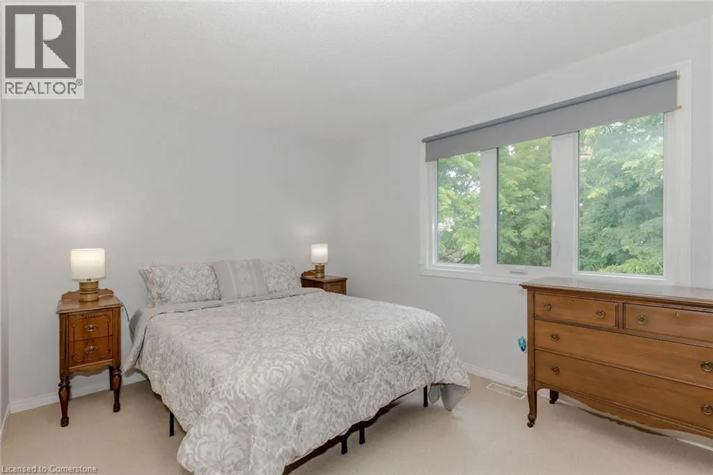 523 BEECHWOOD Drive Unit# 4, #4