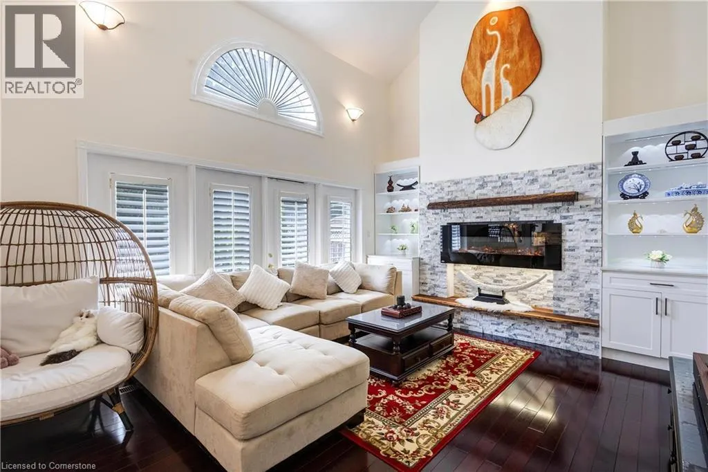 525 LEIGHLAND Drive