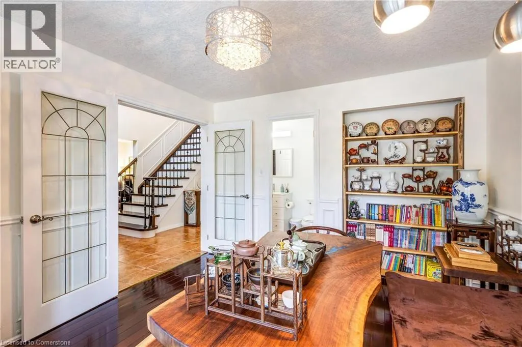 525 LEIGHLAND Drive