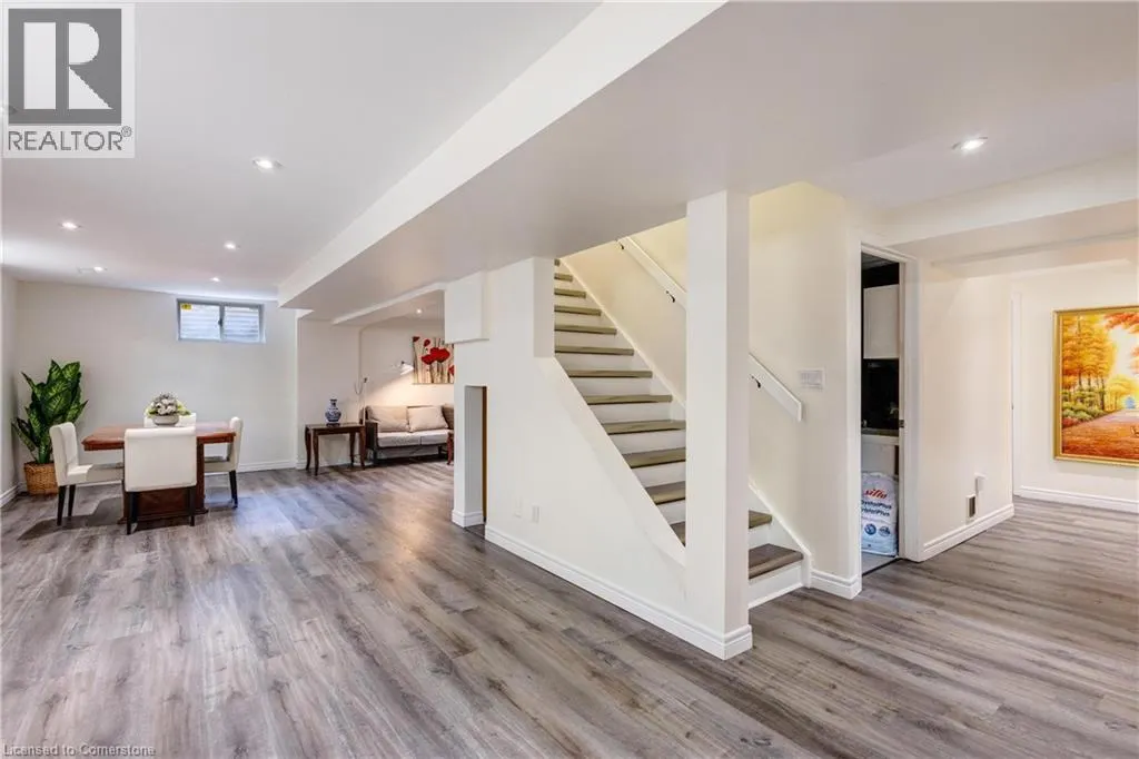 525 LEIGHLAND Drive