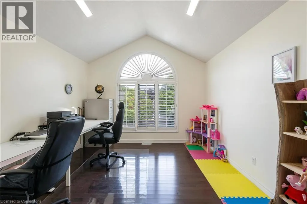 525 LEIGHLAND Drive