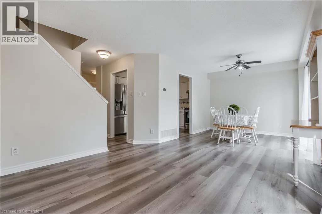 136 FAIRGREEN Close