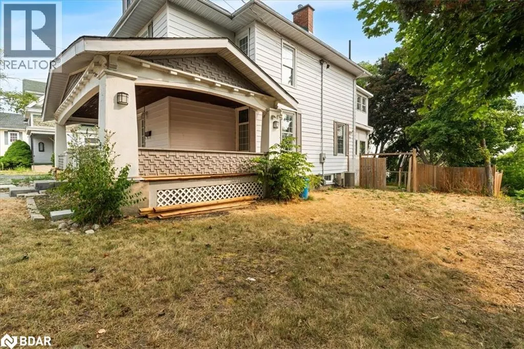 195 VICTORIA Avenue