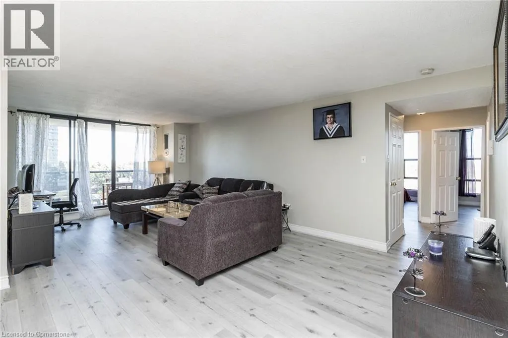 21 KNIGHTSBRIDGE Road Unit# 602, #602