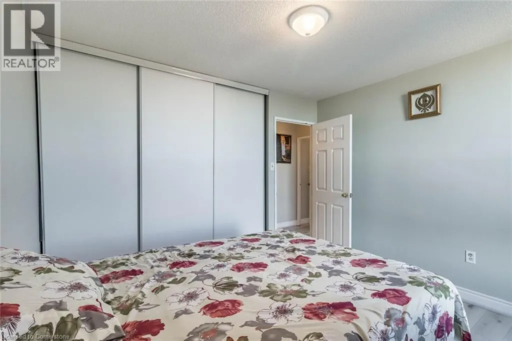 21 KNIGHTSBRIDGE Road Unit# 602, #602