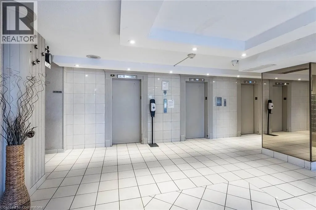 21 KNIGHTSBRIDGE Road Unit# 602, #602
