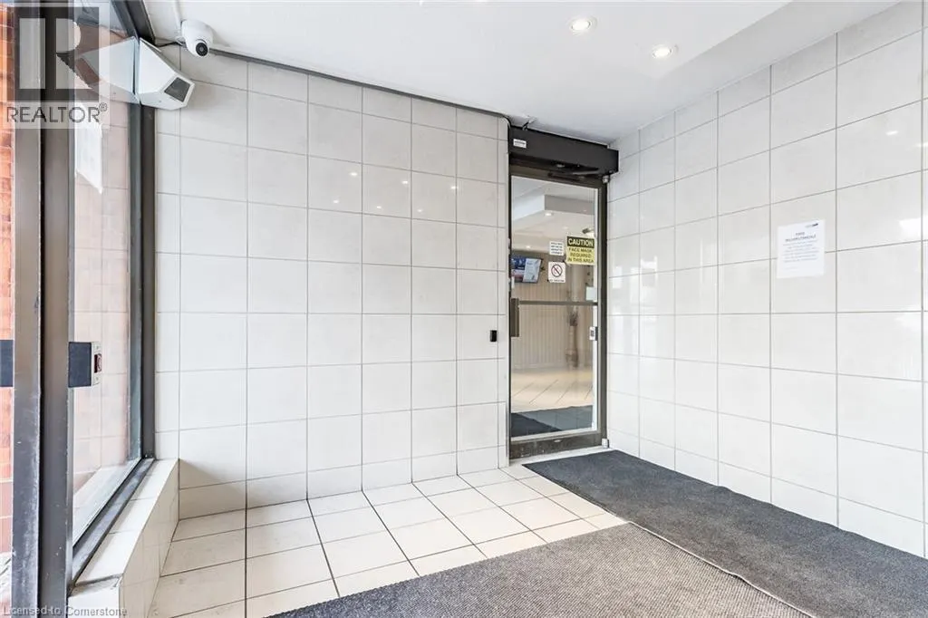 21 KNIGHTSBRIDGE Road Unit# 602, #602