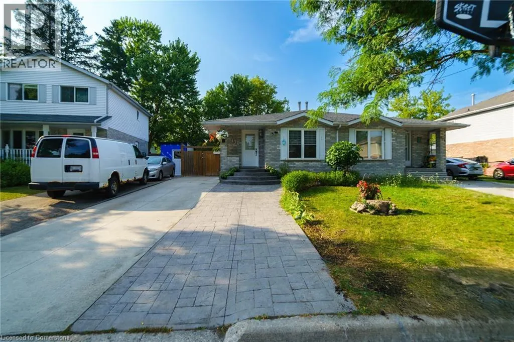 430 BANKSIDE Crescent