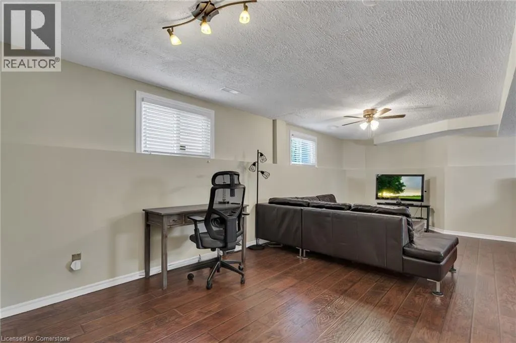 4 ORCHID Crescent