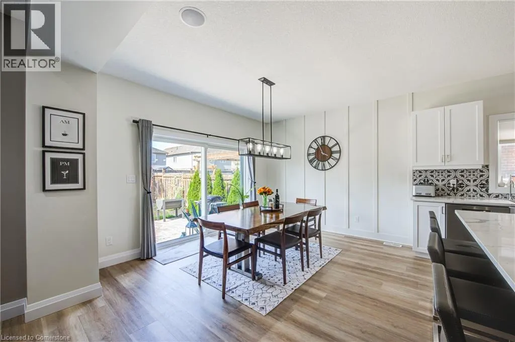 32 ARLINGTON Parkway
