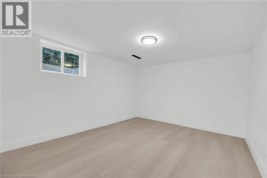 4 LILACSIDE Drive