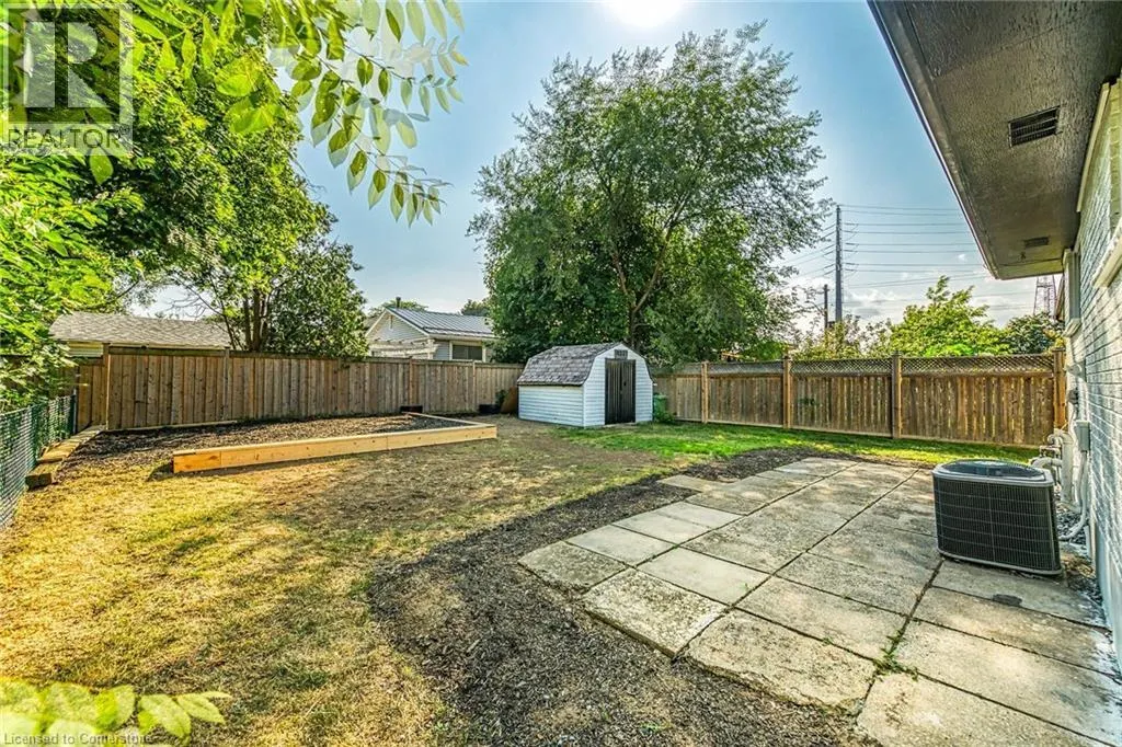 4 LILACSIDE Drive