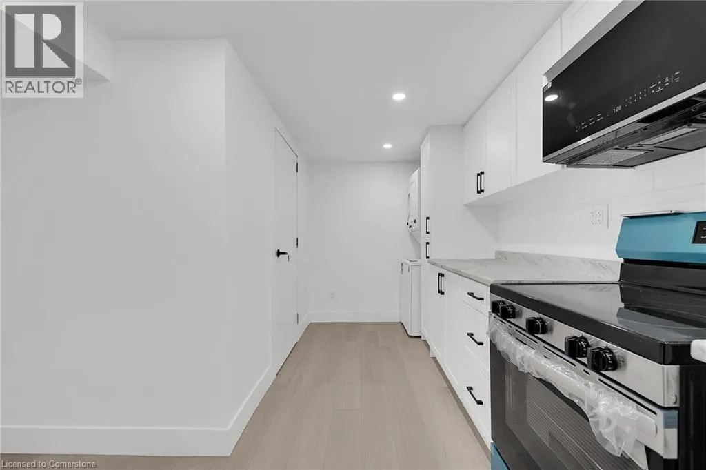 4 LILACSIDE Drive