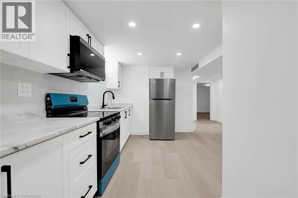 4 LILACSIDE Drive