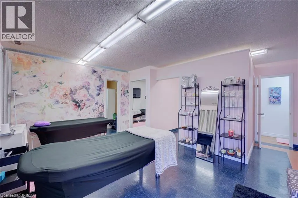325 FAIRVIEW Drive