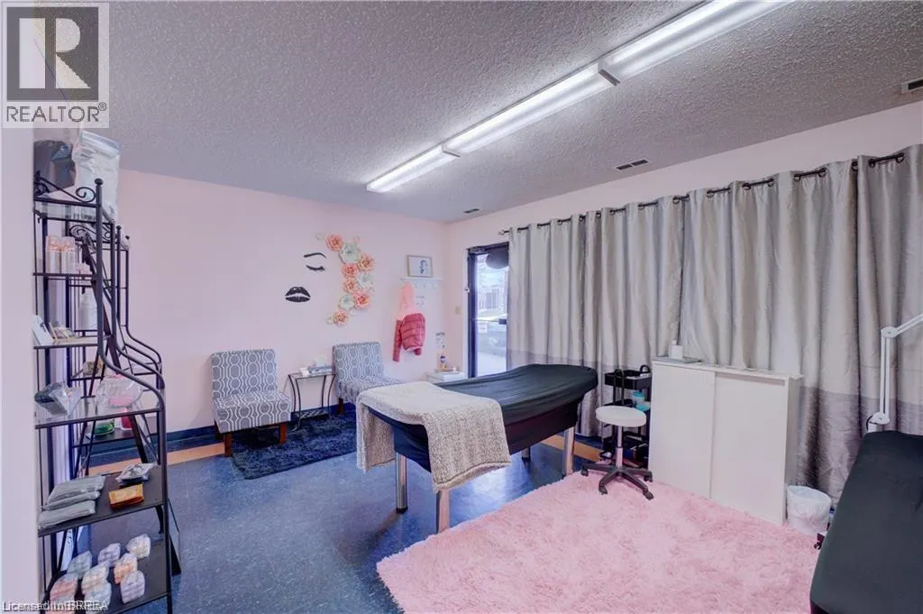 325 FAIRVIEW Drive