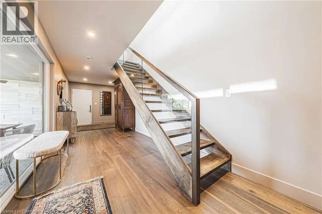 5 DEXTER Avenue