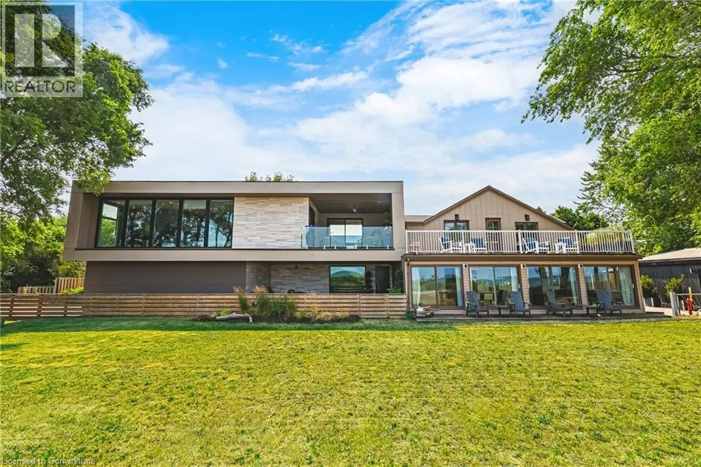 5 DEXTER Avenue