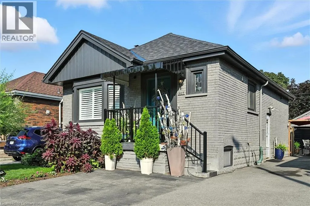 507 UPPER JAMES Street