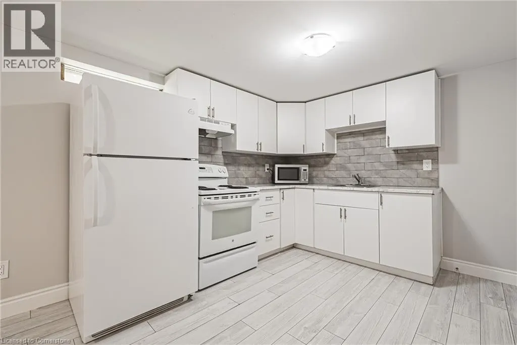 137 PEPPERWOOD Crescent