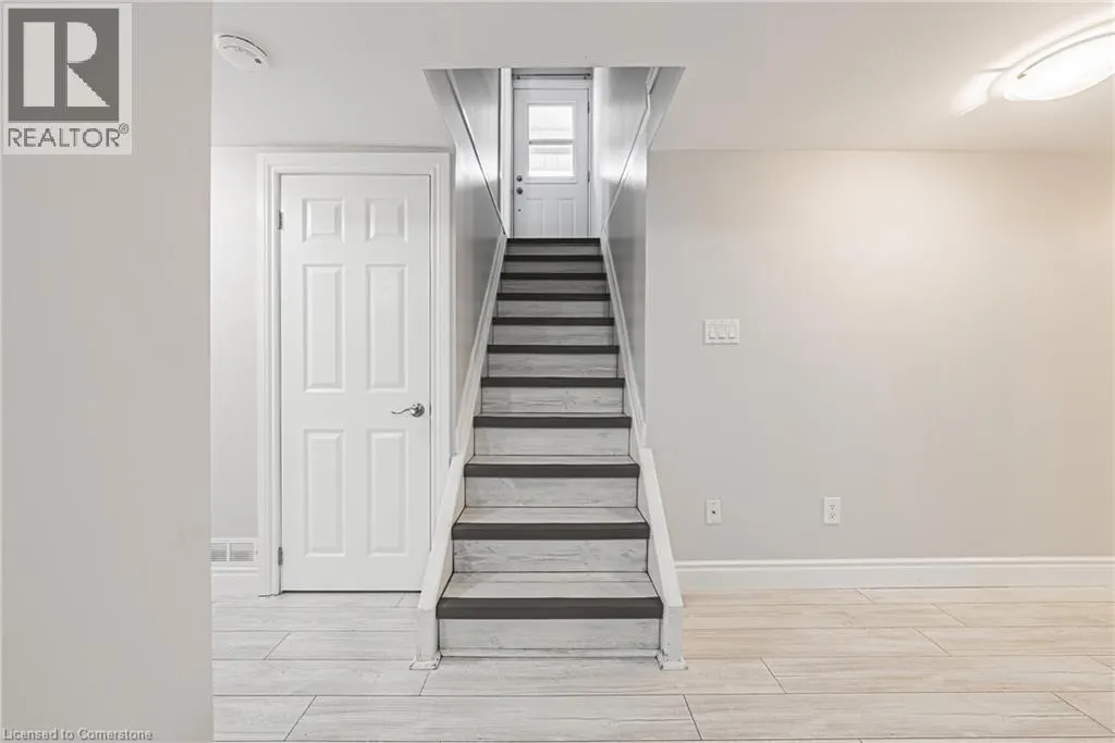 137 PEPPERWOOD Crescent