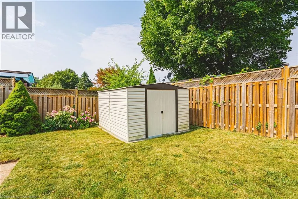 137 PEPPERWOOD Crescent