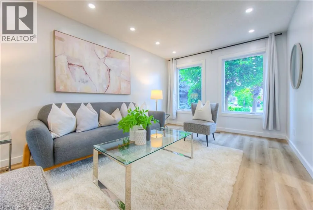 243 HIGHVIEW Drive