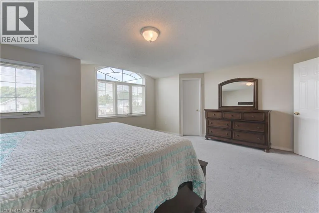 916 VERONICA Court