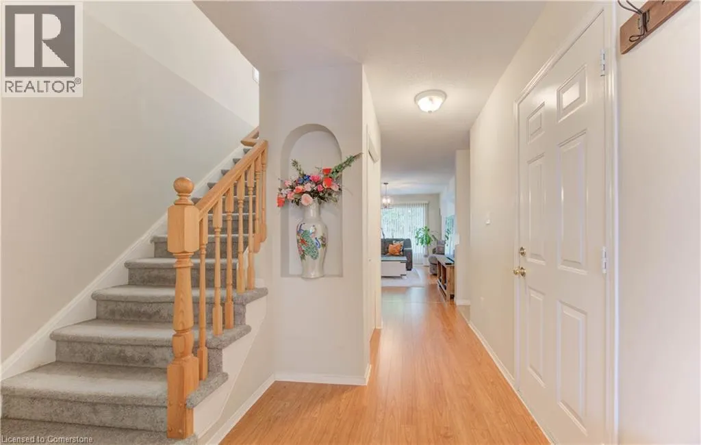 916 VERONICA Court