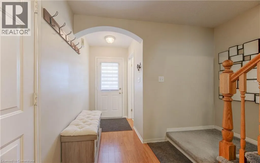 916 VERONICA Court