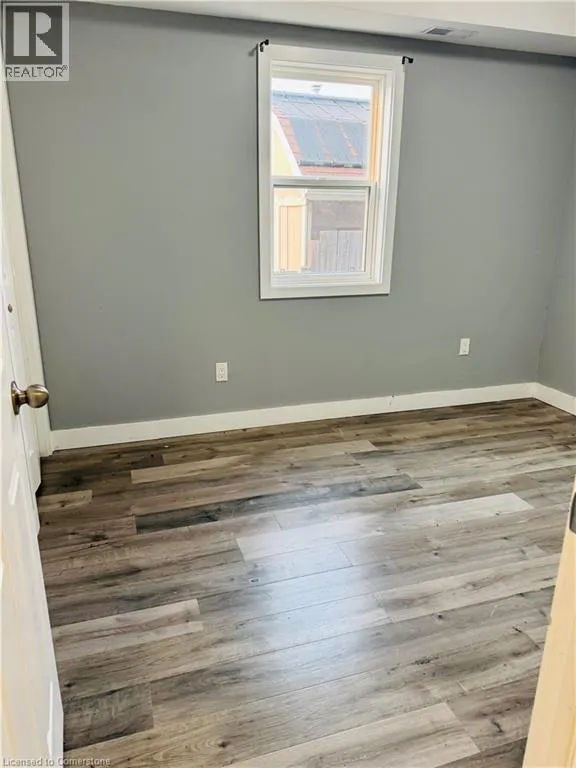 1 BLOOMFIELD Avenue