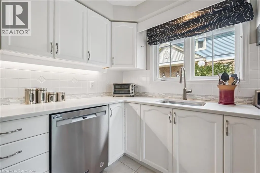 941 GORDON Street Unit# 14, #14