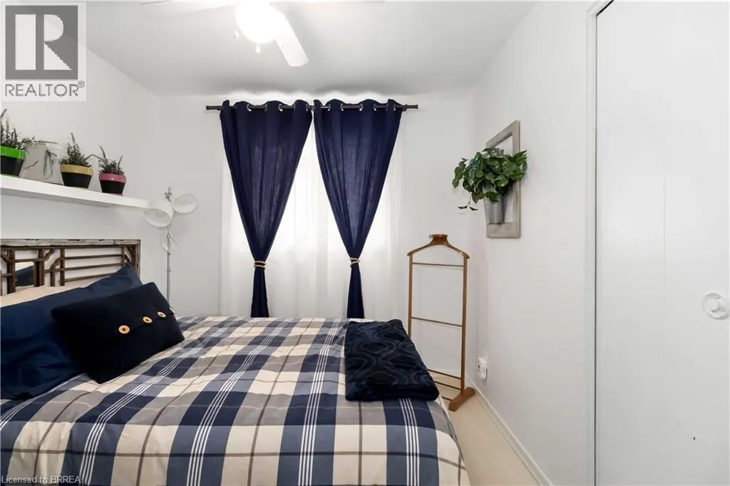 15 BURDOCK Boulevard