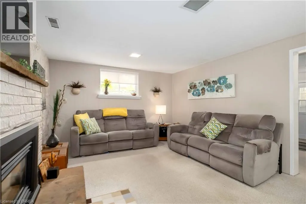15 BURDOCK Boulevard