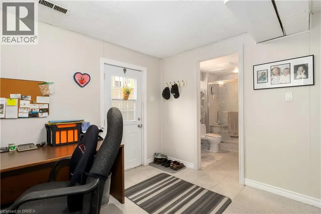 15 BURDOCK Boulevard