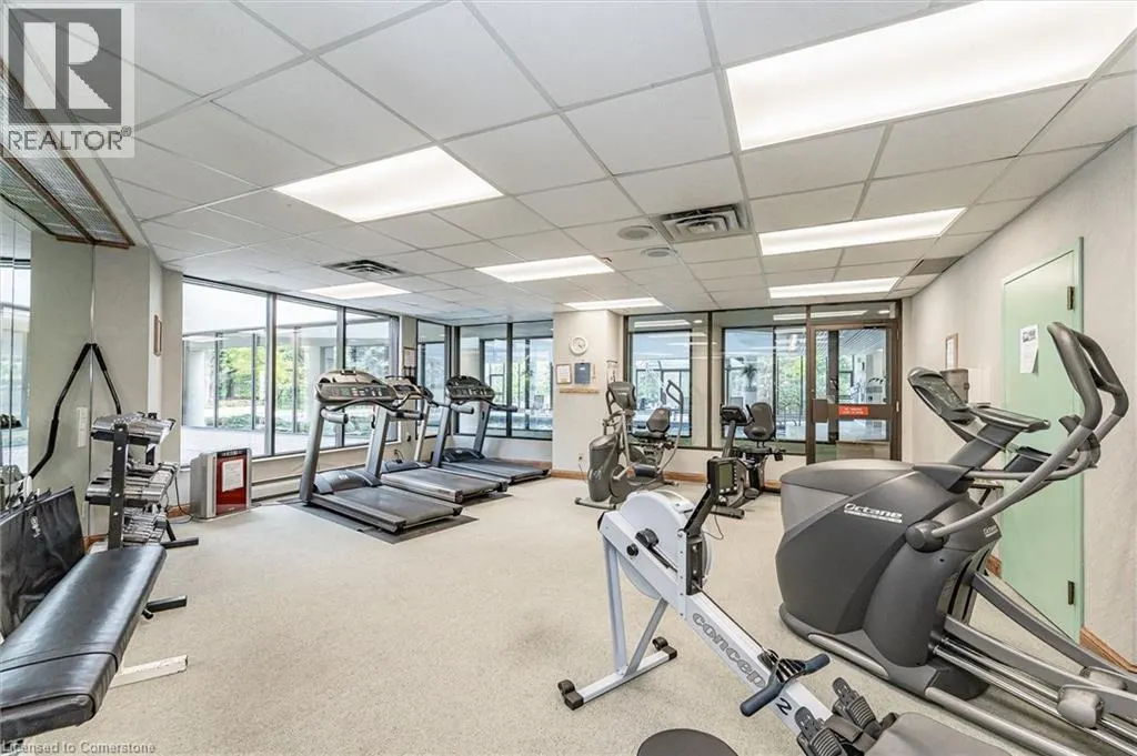 6 WILLOW Street Unit# 704, #704