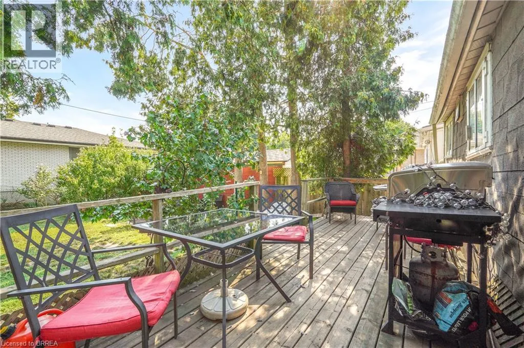 327 SHERIDAN Street
