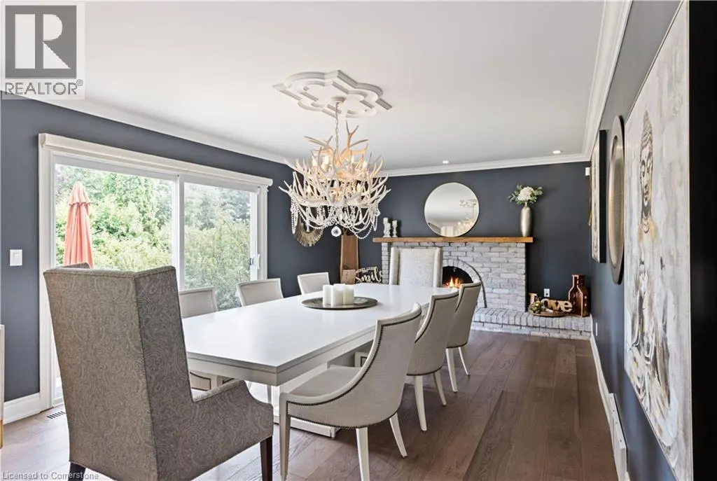 2119 AGINCOURT Crescent