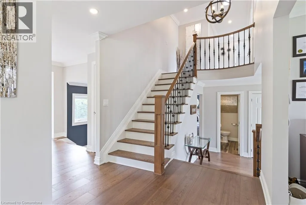 2119 AGINCOURT Crescent