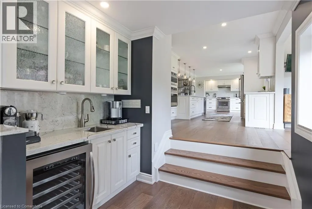 2119 AGINCOURT Crescent